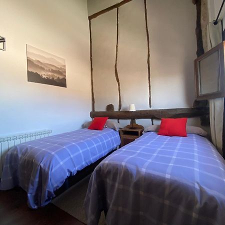 Adrados Mar De Pinos En Las Hoces Del Rio Duraton Zewnętrze zdjęcie