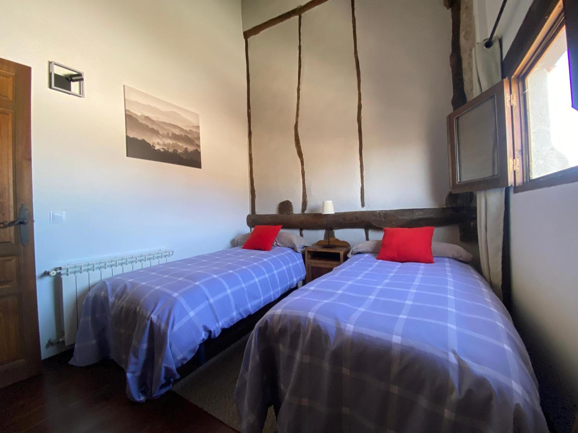 Adrados Mar De Pinos En Las Hoces Del Rio Duraton Zewnętrze zdjęcie